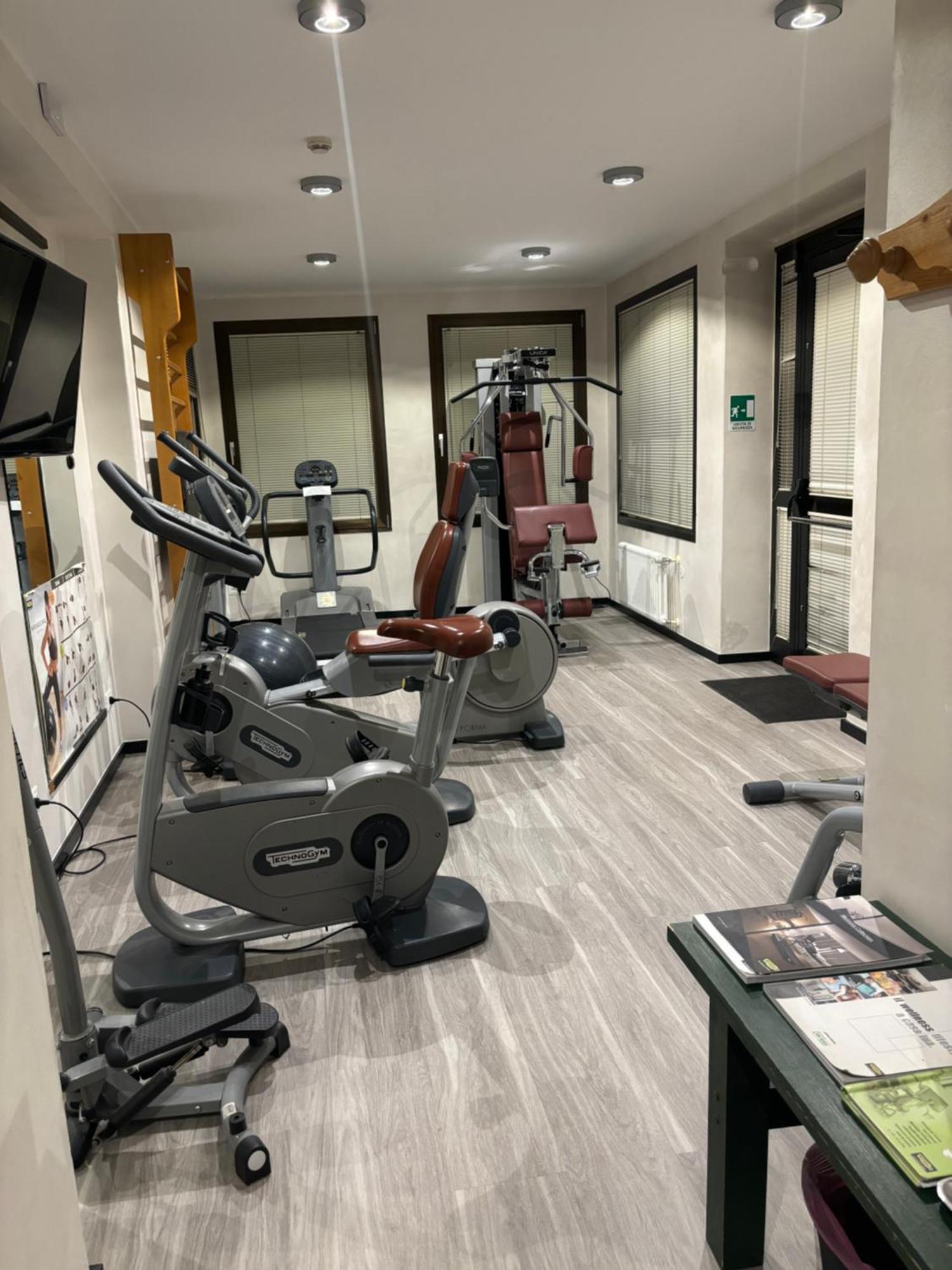 Alexander Hotel Alpine Wellness Dolomites Molveno Exterior foto